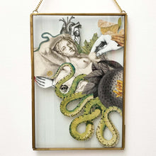 Charger l&#39;image dans la galerie, BLONDEL Sidonie - Gravure au serpent (Collage/verre) - ART ET MISS