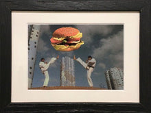 Charger l'image dans la galerie, LE VAN Florence : On se tape un hamburger (Collage sur papier) - ART ET MISS