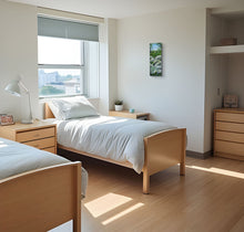 Charger l&#39;image dans la galerie, Peinture de Peggy CARDOSO - Maison dans le chaos, mise en situation