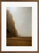 Charger l'image dans la galerie, HONNORAT Coralie - Dans la brume (Photographie argentique), encadré