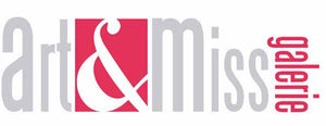 Logo galerie Art et Miss width:230px height:598px