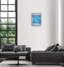 Charger l'image dans la galerie, LYX - Red fish , tableau acrylique sur papier Arches, mise en situation