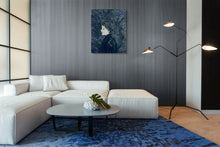 Charger l'image dans la galerie, Peinture de  CHRISTY - Le silence des étoffes, mise en situation