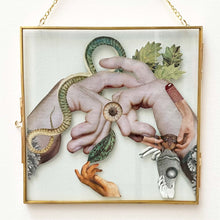 Charger l&#39;image dans la galerie, BLONDEL Sidonie - Mains (Collage/verre) - ART ET MISS