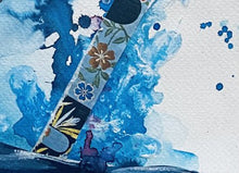 Charger l&#39;image dans la galerie, CHRISTY - Saphir précieux (tableau, Aquarelle, encre et bandes japonisantes / papier) - ART ET MISS