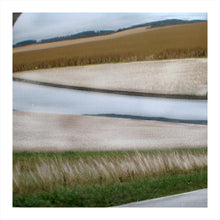 Charger l&#39;image dans la galerie, ISOARD Aline - Fenêtre sur route 17-2020 (Dépigmentation photographique) - ART ET MISS