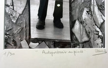 Charger l&#39;image dans la galerie, MARICK - Autoportrait en pieds (Photographie) - ART ET MISS